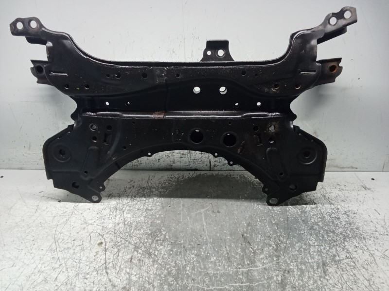 Recambio de puente delantero para toyota auris (_e18_) 1.3 (nre180_) referencia OEM IAM   CUNA