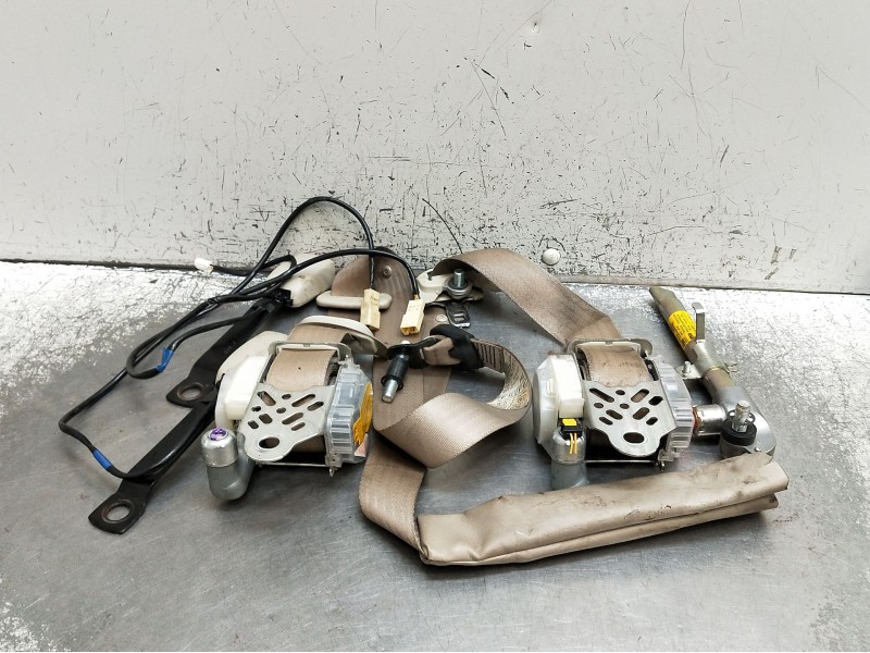 Recambio de juego cinturones delantero para subaru legacy v (bm) 2.0 d awd (bmd) referencia OEM IAM  4P 