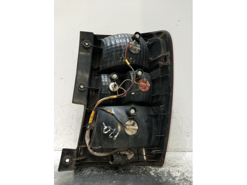 Recambio de piloto trasero izquierdo para kia carnival / grand carnival iii (vq) 2.9 crdi referencia OEM IAM   