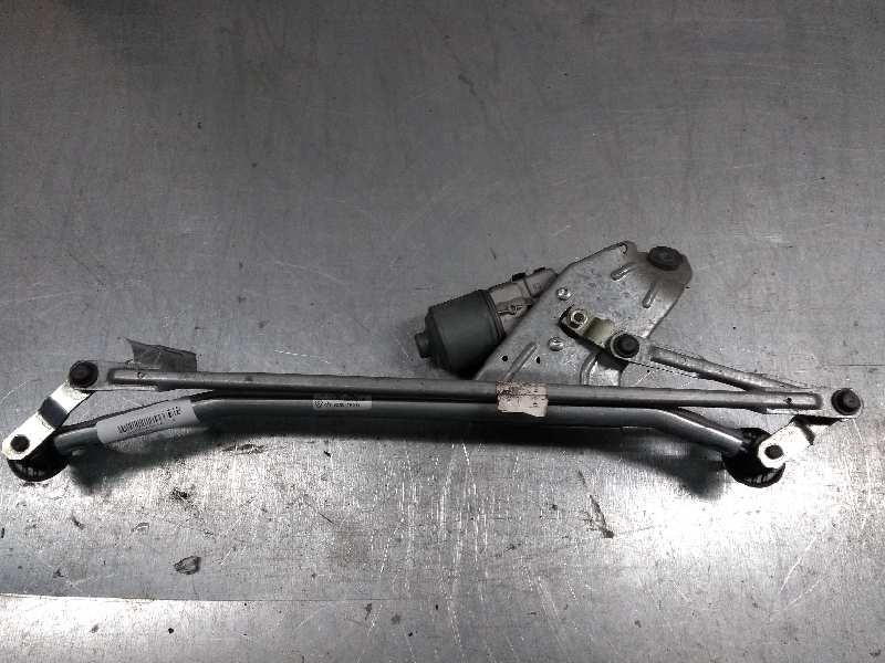 Recambio de motor limpia delantero para dacia logan 1.6 cat referencia OEM IAM 0390241544 3397020179 8200619512