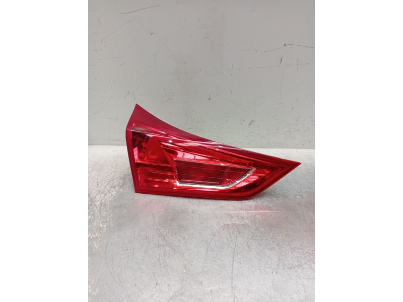 Recambio de piloto trasero izquierdo interior para toyota auris (_e18_) 1.3 (nre180_) referencia OEM IAM   