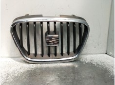 Recambio de rejilla delantera para seat altea (5p1) 1.2 tsi referencia OEM IAM 5P0653679A  