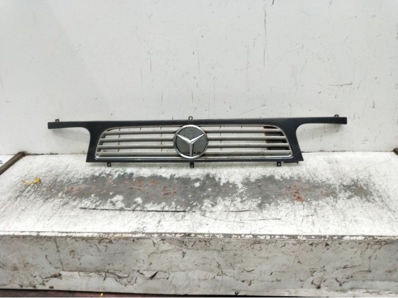 Recambio de rejilla delantera para mercedes-benz clase v (638/2) v 220 cdi (638.294) referencia OEM IAM   