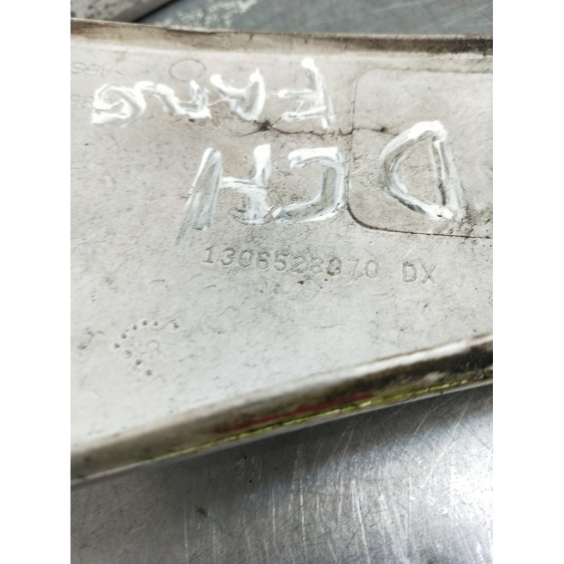 Recambio de moldura para peugeot boxer furgoneta 2.2 hdi 120 referencia OEM IAM 1306528070 moldura interior faro derecho 