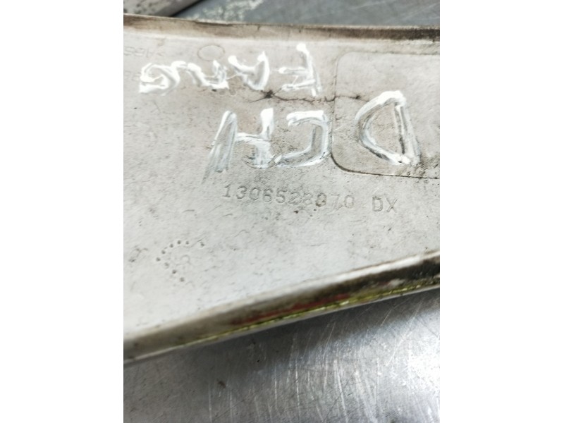 Recambio de moldura para peugeot boxer furgoneta 2.2 hdi 120 referencia OEM IAM 1306528070 moldura interior faro derecho 