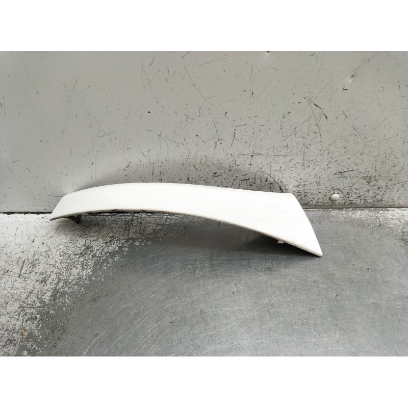 Recambio de moldura para peugeot boxer furgoneta 2.2 hdi 120 referencia OEM IAM 1306529070 moldura interior del faro izquierdo 