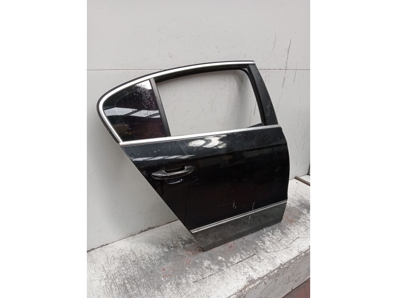 Recambio de puerta trasera derecha para volkswagen passat b6 (3c2) 2.0 tdi 16v referencia OEM IAM   