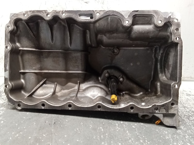 Recambio de carter para bmw serie 3 lim. (f30) 318d referencia OEM IAM 13992010 8513661 