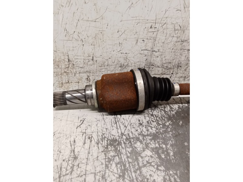 Recambio de transmision delantera derecha para dacia sandero ii tce 90 (b8m1, b8ma) referencia OEM IAM 07857R  