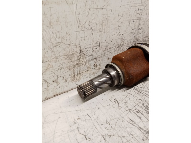 Recambio de transmision delantera derecha para dacia sandero ii tce 90 (b8m1, b8ma) referencia OEM IAM 07857R  