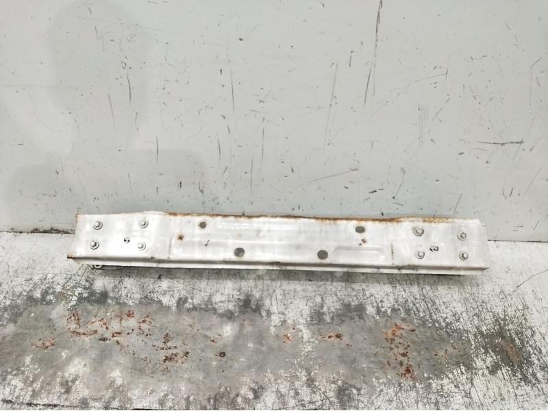 Recambio de refuerzo paragolpes trasero para toyota auris (_e18_) 1.3 (nre180_) referencia OEM IAM   