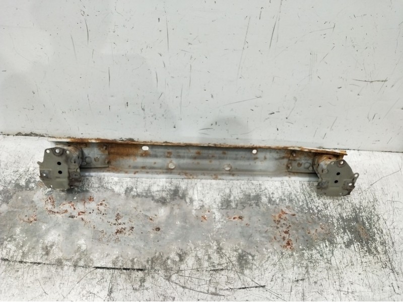 Recambio de refuerzo paragolpes trasero para toyota auris (_e18_) 1.3 (nre180_) referencia OEM IAM   