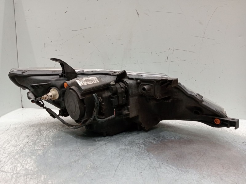 Recambio de faro izquierdo para toyota auris (_e18_) 1.3 (nre180_) referencia OEM IAM 8117002j61 89909425 