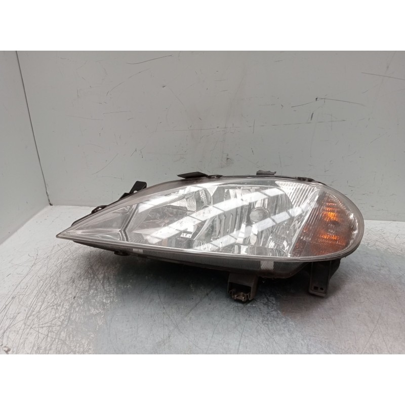 Recambio de faro izquierdo para renault megane i classic (la0/1_) 1.4 16v (la0d, la1h, la0w, la10) referencia OEM IAM 7701047184