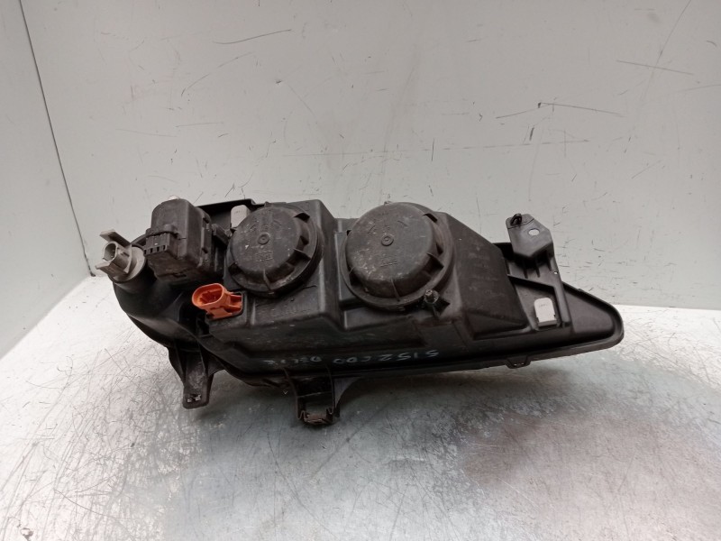 Recambio de faro izquierdo para renault megane i classic (la0/1_) 1.4 16v (la0d, la1h, la0w, la10) referencia OEM IAM 7701047184