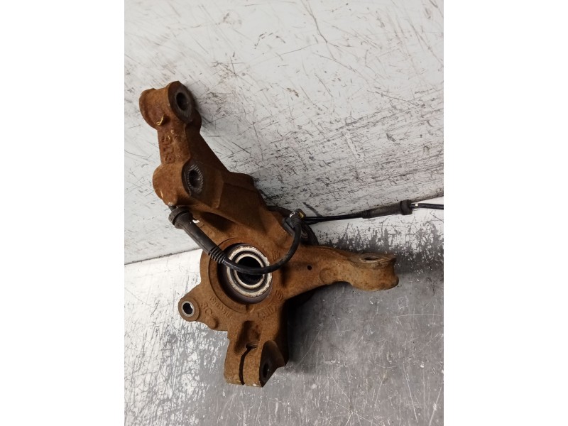 Recambio de mangueta delantera derecha para dacia sandero ii tce 90 (b8m1, b8ma) referencia OEM IAM   