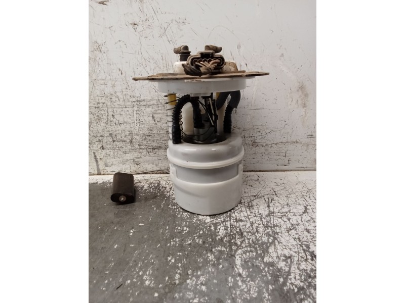 Recambio de bomba combustible para dacia sandero ii tce 90 (b8m1, b8ma) referencia OEM IAM 172027342R 100123727AA 