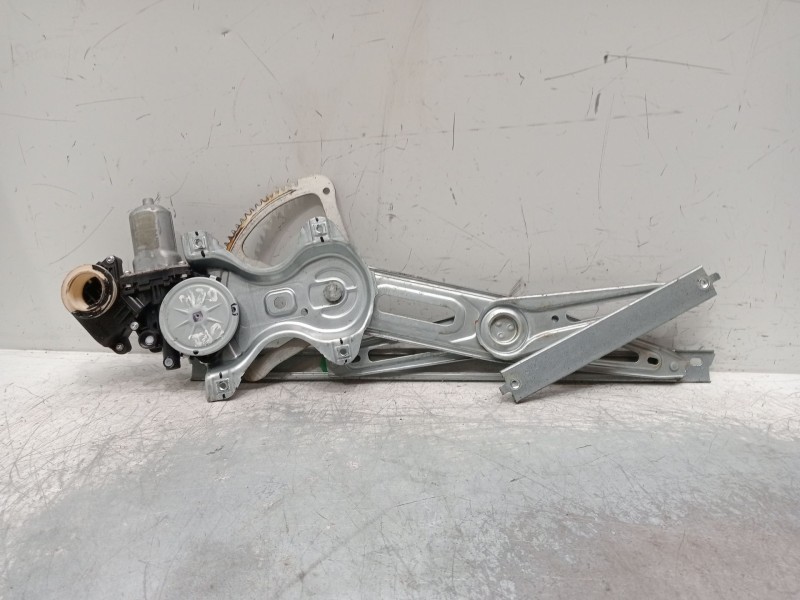 Recambio de elevalunas delantero derecho para toyota auris (_e18_) 1.3 (nre180_) referencia OEM IAM 8570102010 961920101 5p