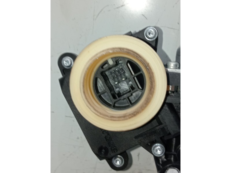 Recambio de elevalunas trasero izquierdo para toyota auris (_e18_) 1.3 (nre180_) referencia OEM IAM 8570102010 961920101 5p