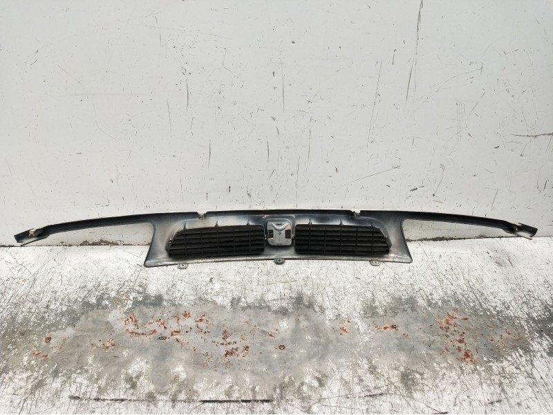 Recambio de rejilla delantera para seat ibiza ii (6k1) 1.4 i referencia OEM IAM 6K085366801C  