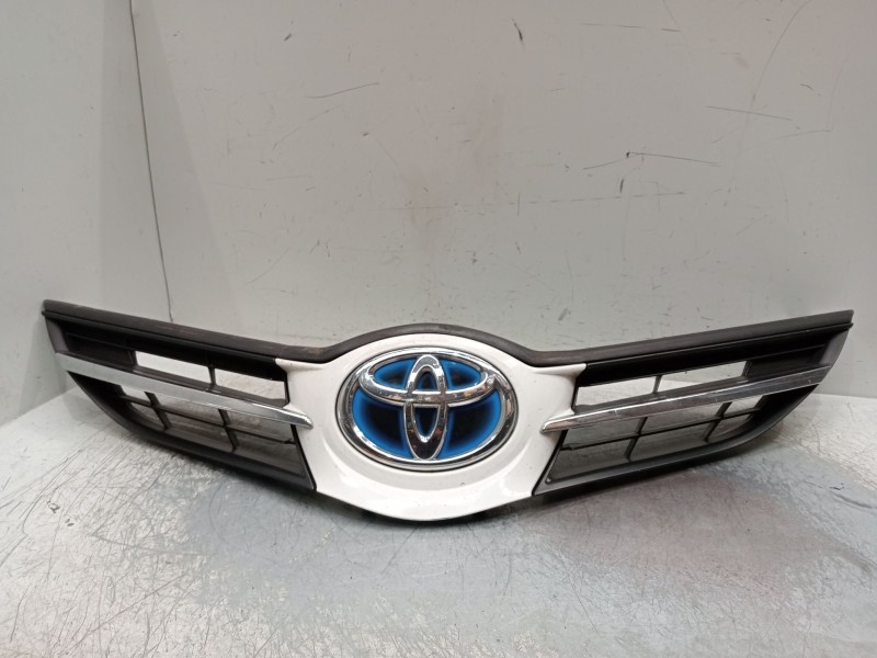 Recambio de rejilla delantera para toyota auris (_e18_) 1.3 (nre180_) referencia OEM IAM   