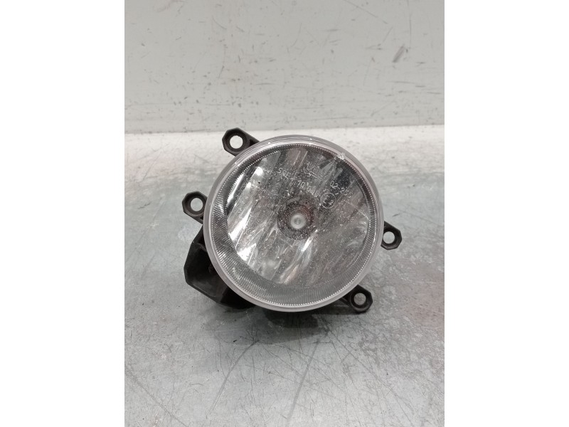 Recambio de faro antiniebla izquierdo para toyota auris (_e18_) 1.3 (nre180_) referencia OEM IAM 90008497 8122002110 