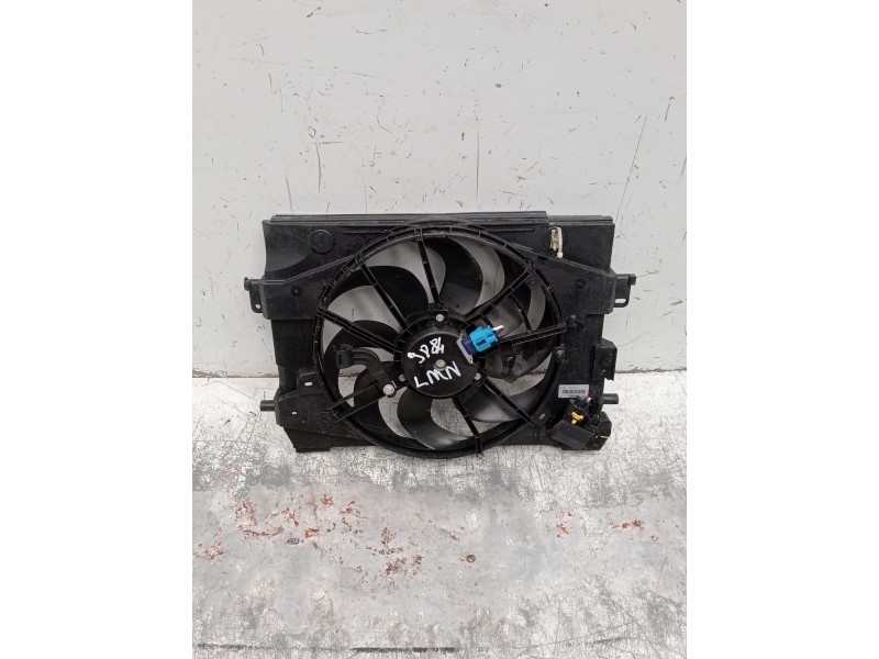 Recambio de electroventilador para dacia sandero referencia OEM IAM 5020853  