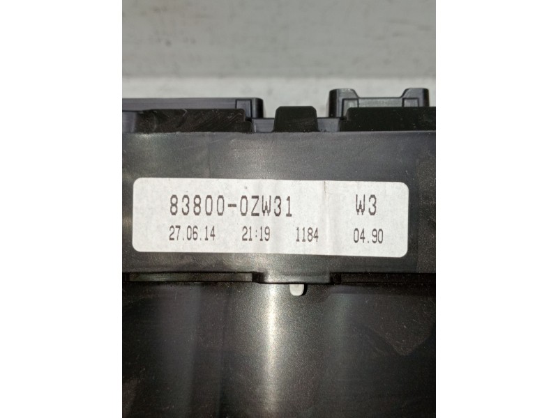 Recambio de cuadro instrumentos para toyota auris (_e18_) 1.3 (nre180_) referencia OEM IAM 838000zw31  