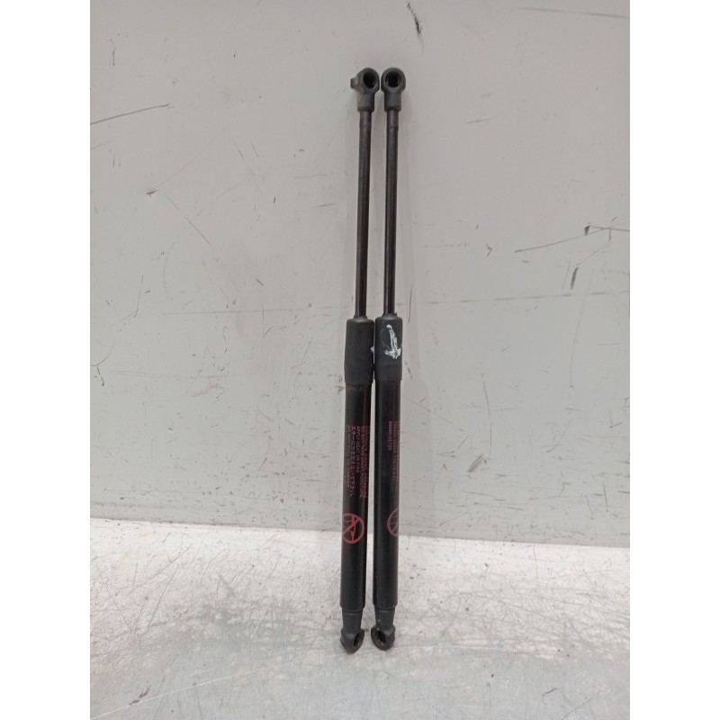 Recambio de amortiguadores maletero / porton para toyota auris (_e18_) 1.3 (nre180_) referencia OEM IAM 7521370520n 6895002130 