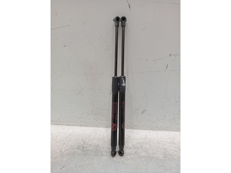 Recambio de amortiguadores maletero / porton para toyota auris (_e18_) 1.3 (nre180_) referencia OEM IAM 7521370520n 6895002130 