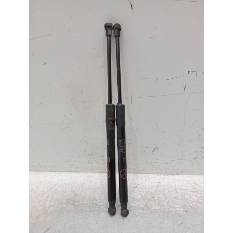 Recambio de amortiguadores maletero / porton para toyota auris (_e18_) 1.3 (nre180_) referencia OEM IAM 7521370520n 6895002130 