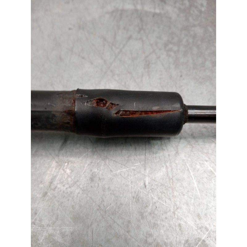 Recambio de amortiguadores maletero / porton para toyota auris (_e18_) 1.3 (nre180_) referencia OEM IAM 7521370520n 6895002130 