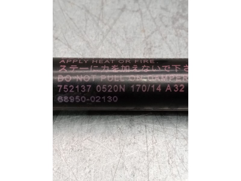 Recambio de amortiguadores maletero / porton para toyota auris (_e18_) 1.3 (nre180_) referencia OEM IAM 7521370520n 6895002130 