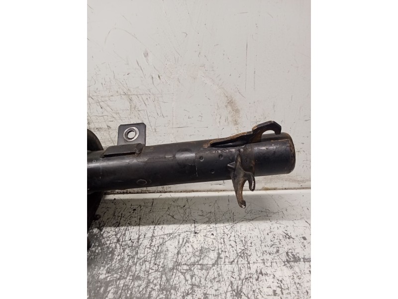 Recambio de amortiguador delantero derecho para ford focus i (daw, dbw) 1.8 tdci referencia OEM IAM 020915B  