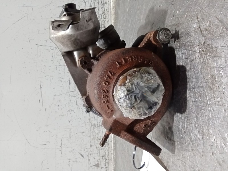 Recambio de turbocompresor para volvo s40 berlina 2.0 d kinetic referencia OEM IAM 9658726580 767742 JKJ25999F GT1749V