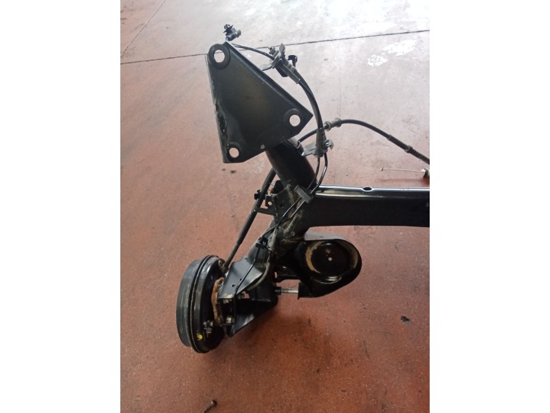Recambio de puente trasero para fiat 500 312 1.0 hybrid referencia OEM IAM 00521529510  TAMBOR/ABS