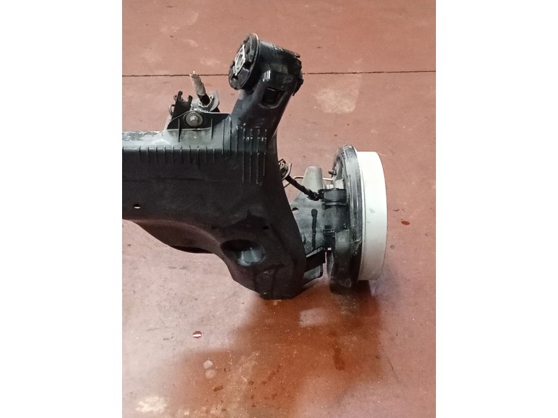 Recambio de puente trasero para renault captur ii (hf_) tce 140 (hfn0) referencia OEM IAM   TAMBOR/ABS