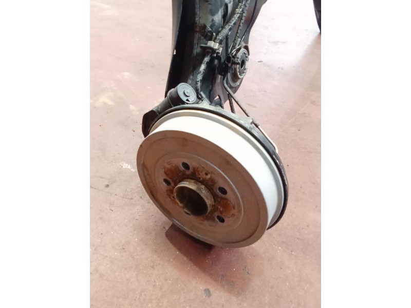 Recambio de puente trasero para renault captur ii (hf_) tce 140 (hfn0) referencia OEM IAM   TAMBOR/ABS