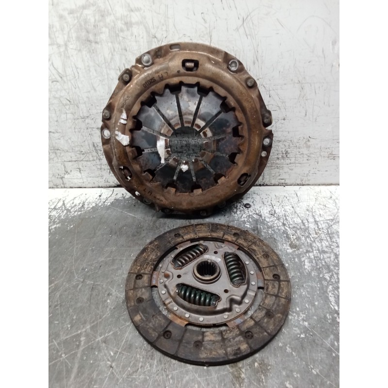 Recambio de kit embrague para toyota yaris (ncp1/nlp1/scp1) 1.0 linea sol referencia OEM IAM C.MOTOR 1SZFE  