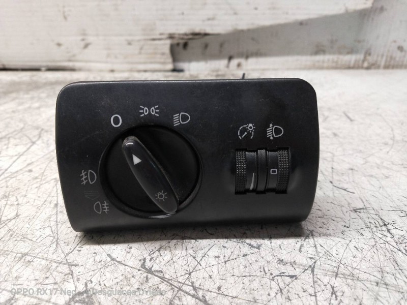 Recambio de mando luces para audi a6 berlina (4b2) 2.8 quattro referencia OEM IAM 4B1941531C  