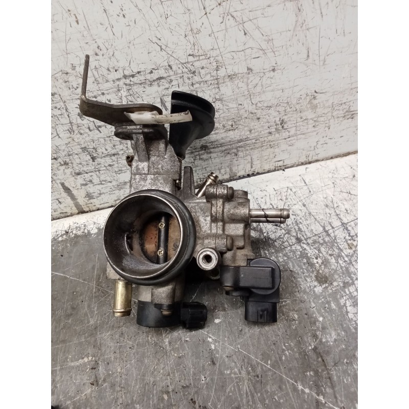 Recambio de caja mariposa para toyota yaris (ncp1/nlp1/scp1) 1.0 linea sol referencia OEM IAM C.MOTOR 1SZFE  