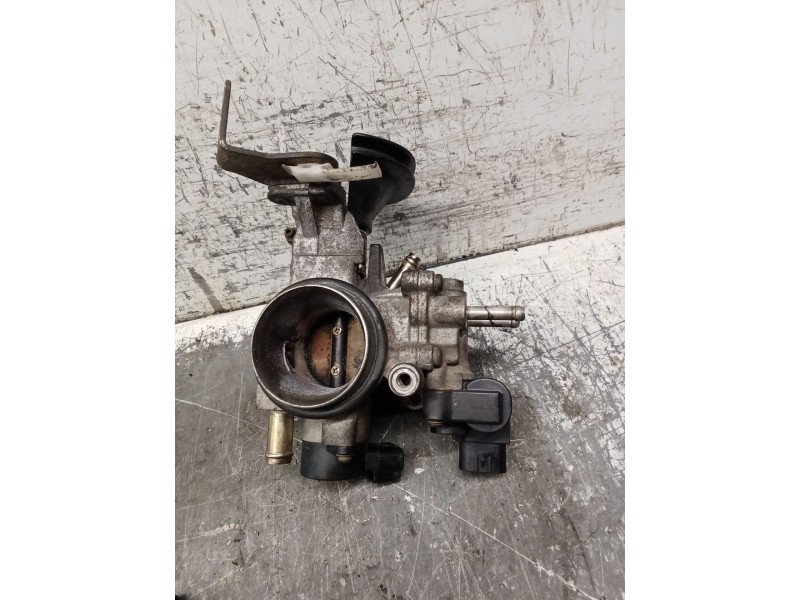 Recambio de caja mariposa para toyota yaris (ncp1/nlp1/scp1) 1.0 linea sol referencia OEM IAM C.MOTOR 1SZFE  