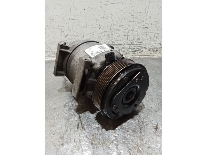 Recambio de compresor aire acondicionado para renault trafic ii furgoneta (fl) 1.9 dci 100 (fl0c) referencia OEM IAM 8200678512 