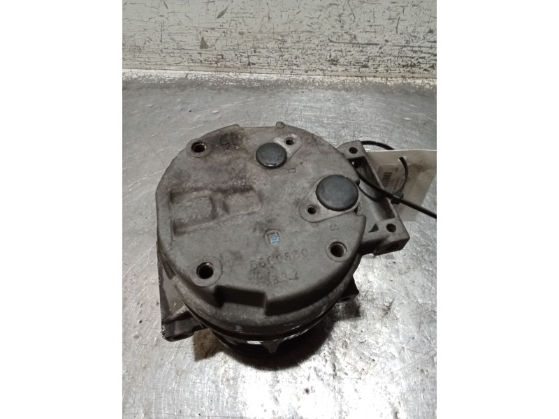 Recambio de compresor aire acondicionado para renault trafic ii furgoneta (fl) 1.9 dci 100 (fl0c) referencia OEM IAM 8200678512 