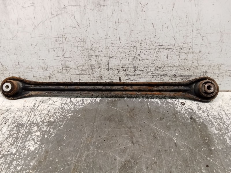 Recambio de brazo suspension superior trasero derecho para smart fortwo coupé (450) 0.7 (450.352, 450.332) referencia OEM IAM   