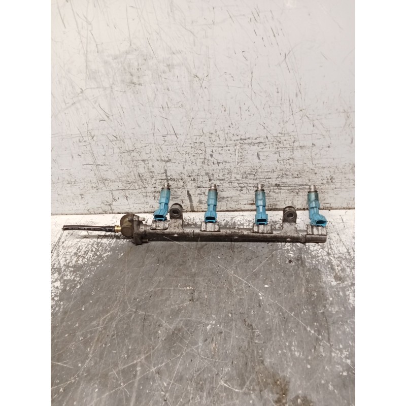 Recambio de rampa inyectora para toyota yaris (ncp1/nlp1/scp1) 1.0 linea sol referencia OEM IAM C.MOTOR 1SZFE  