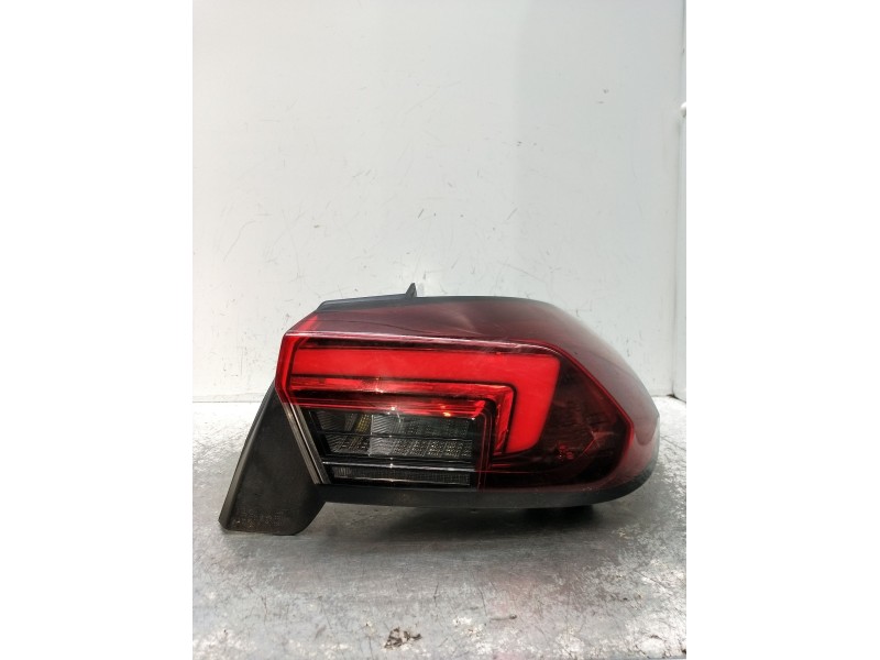 Recambio de piloto trasero derecho para opel corsa f referencia OEM IAM 9829317880 90194154 39162666