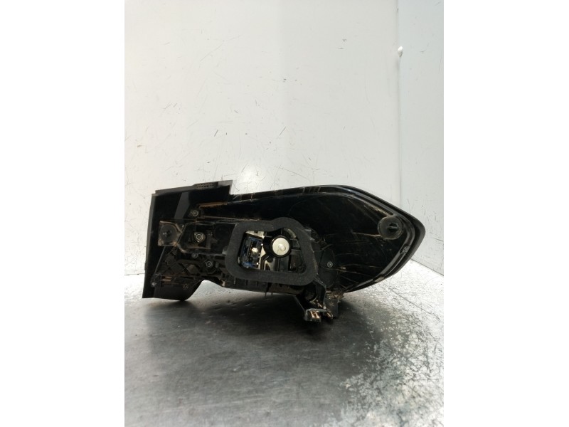 Recambio de piloto trasero izquierdo para opel corsa f referencia OEM IAM 9829317980 90194156 39162665