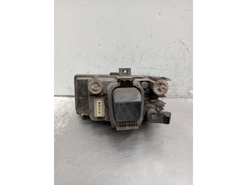 Recambio de faro derecho para seat ibiza ii (6k1) 1.9 d referencia OEM IAM 6k0941016 67735485 