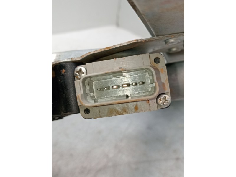 Recambio de elevalunas delantero izquierdo para dacia sandero referencia OEM IAM 807211440r  